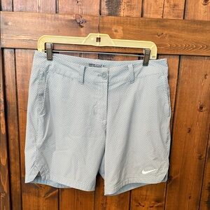 Nike Women's Polka Dot Golf Shorts Performance Dri-Fit Short, Size 8, 7” length